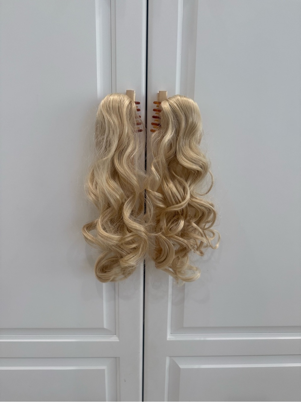 Blonde Wavy Clip-In Ponytail Extension - Natural Light Blonde